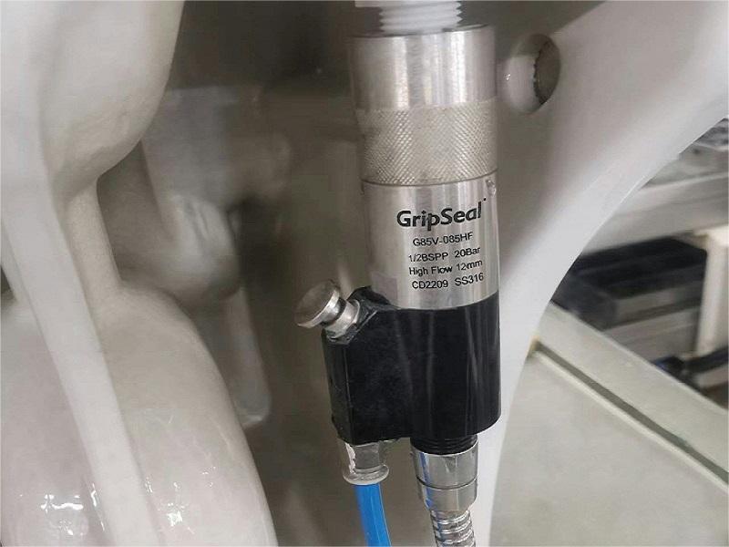 格雷希尔GripSeal密封测试接头助力马桶坐便器通水测试！
